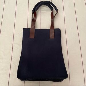 Classic DKNY Heavyweight Tote Wool Blend Leather Handles Fully Zipper Enclosed